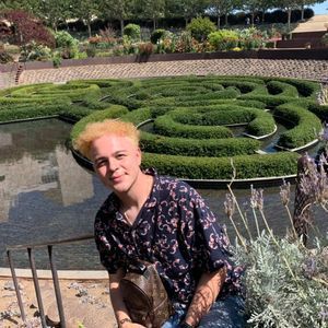 Meet your Posher, Steve